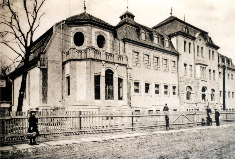 Sicht auf die Außenansicht des Historischen Stadtbades Gotha um 1908
